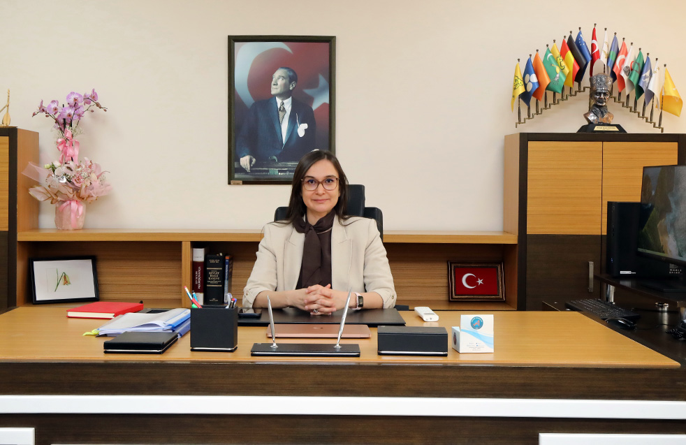 Prof-Dr-Esra-Cenkci.jpg
