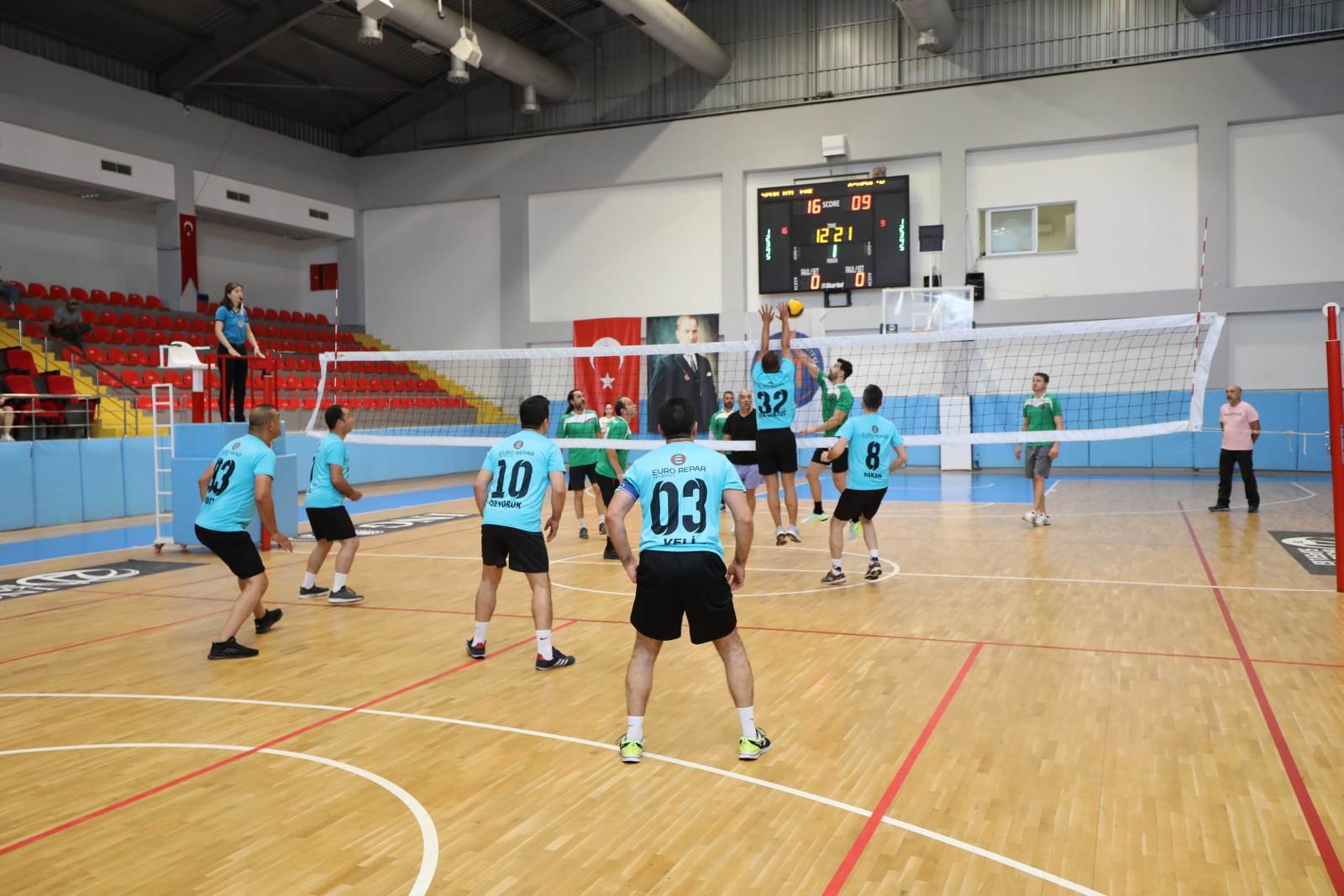 Akdeniz Üniversitesi Personel Voleybol Turnuvası sona erdi -