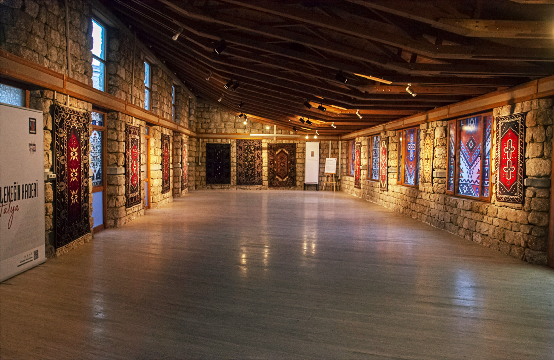 salon-olbia sanat galerisi.jpg