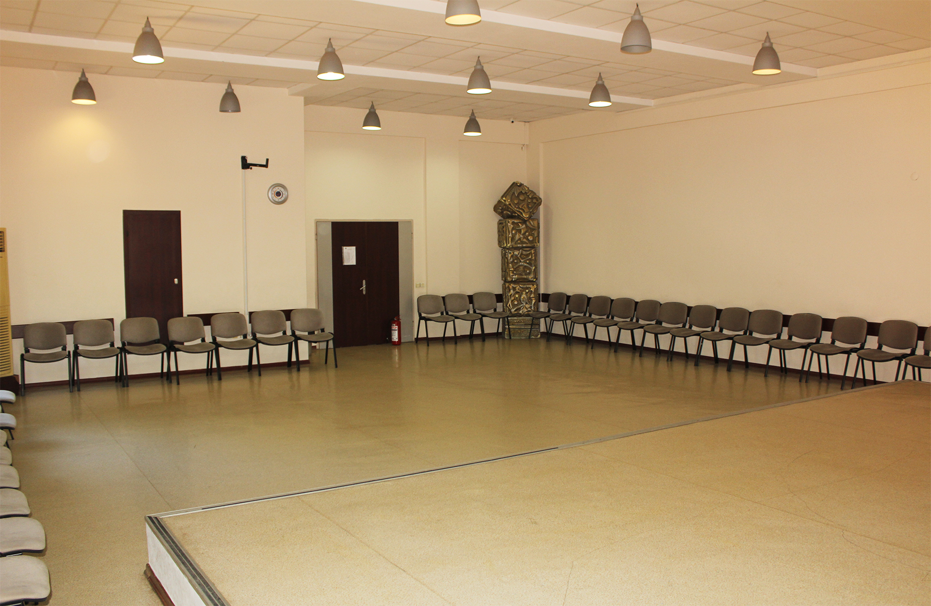 salon-tiyatro.jpg