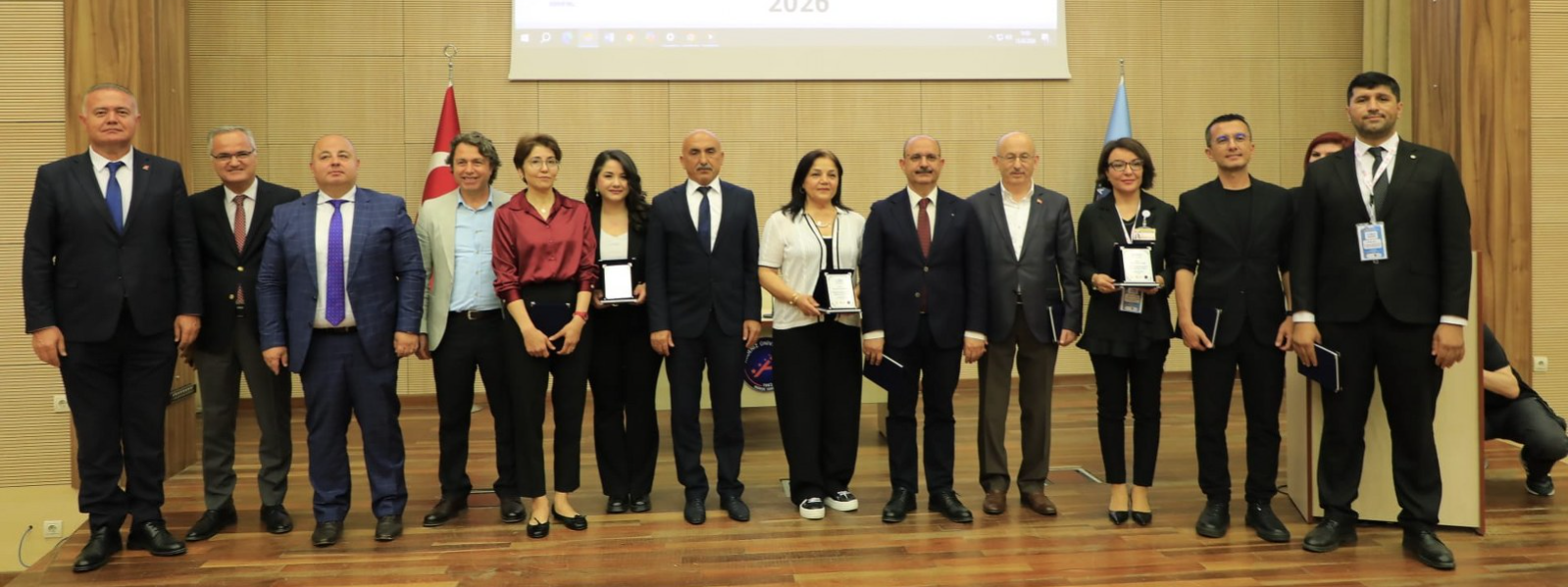 <h1 style="text-align: center;"><span style="color: #ffffff;"><strong>Liselerde Bilim Uygulamaları Kongresi Hukuk Fak&uuml;ltesinde ger&ccedil;ekleştirildi</strong></span></h1>