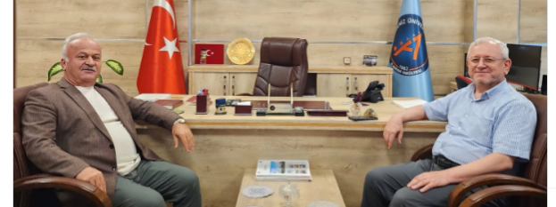 <p style="text-align: center;"><span style="color: #ffffff;"><strong>Fak&uuml;ltemiz Dekanına Ziyaret</strong></span></p>