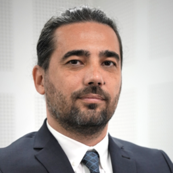 Vesikalık Prof. Dr. &Uuml;mit Deniz Uluşar Resim.png