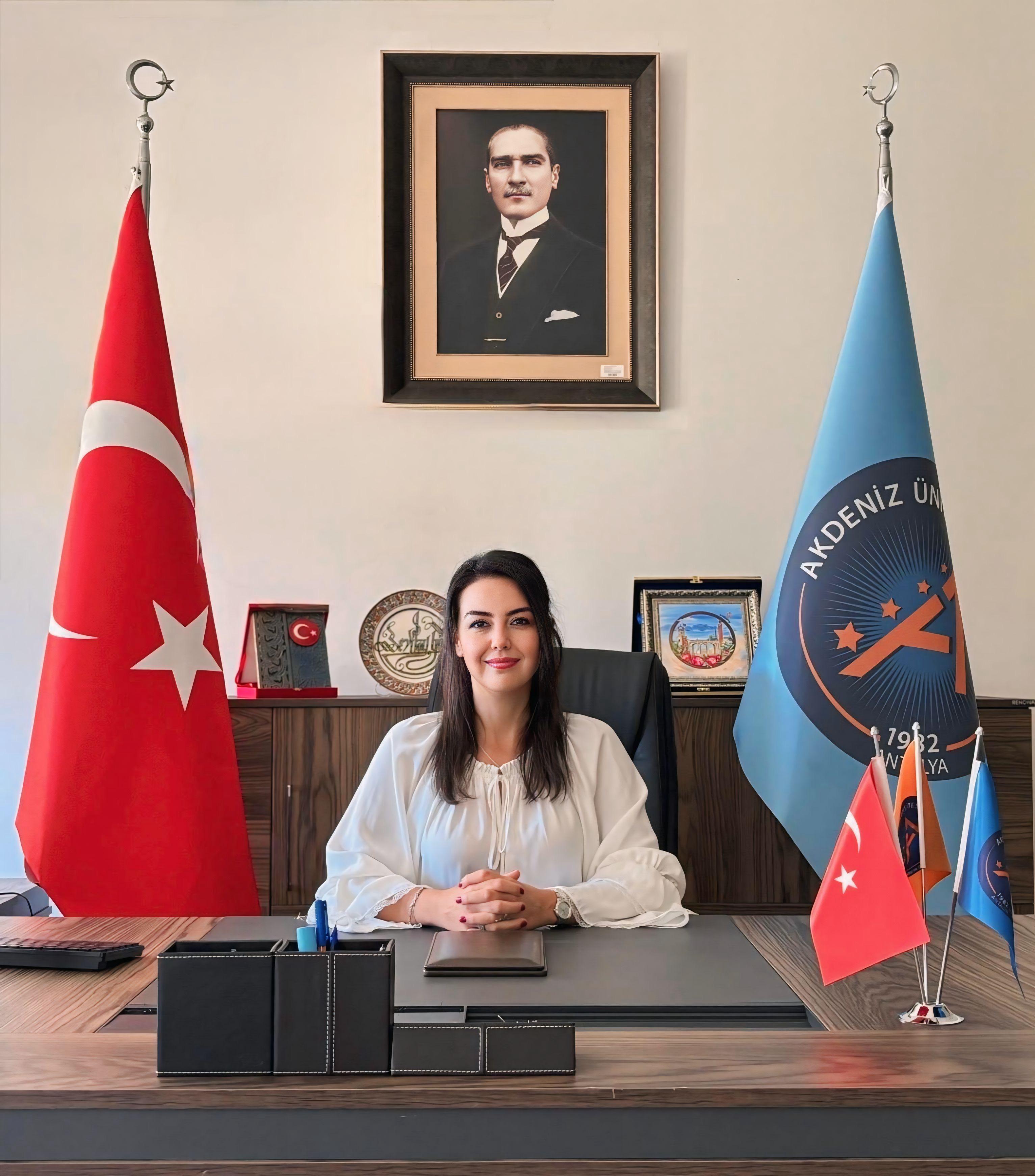 müdür.jpg