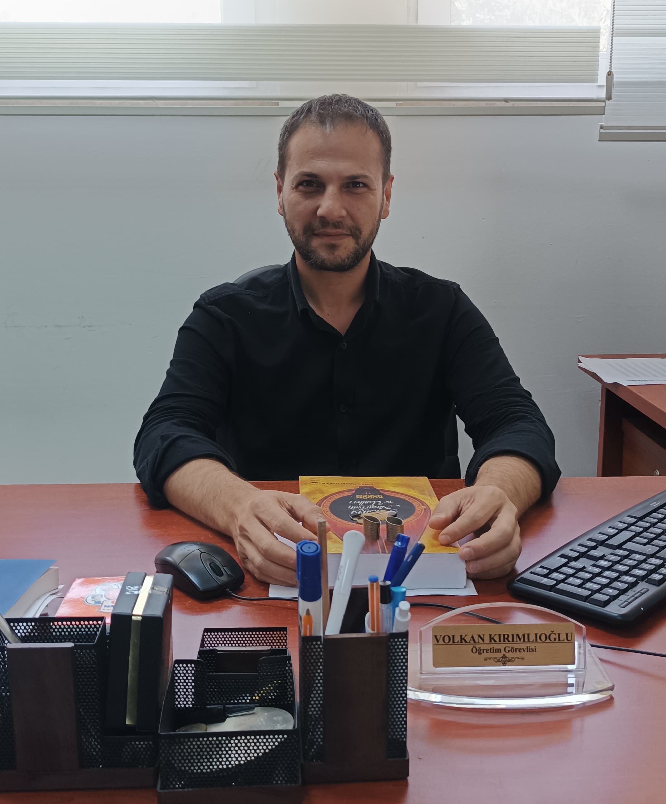 volkan.jpg