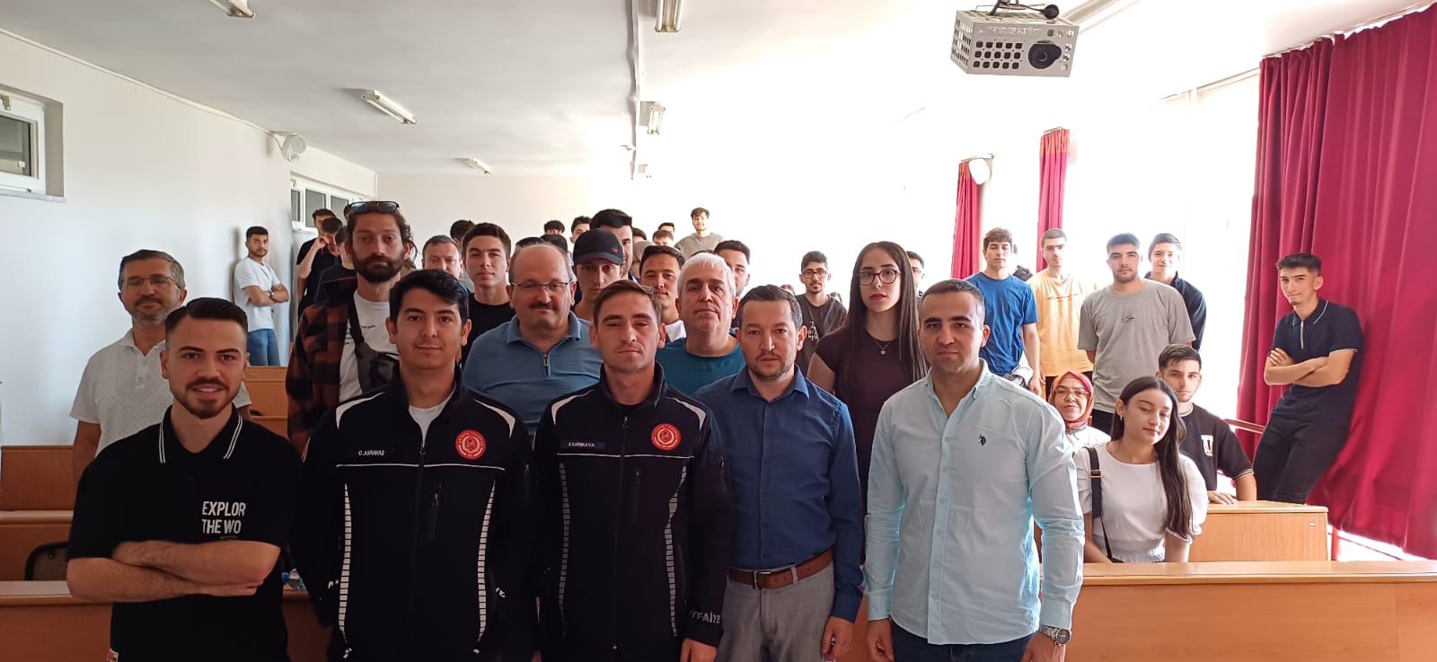 8Temel Yangın Bilgisi Semineri.jpeg