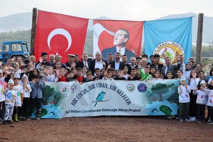 Yeşil Vatan: ‘’Bir Çocuk, Bir Fidan, Bir Gelecek’’ Projesi- Fidan Dikim Etkinliği 