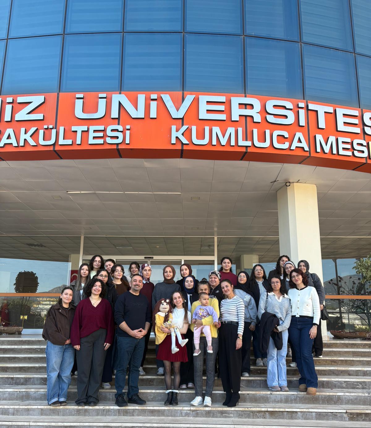 Ben Mezunum Bana Sor