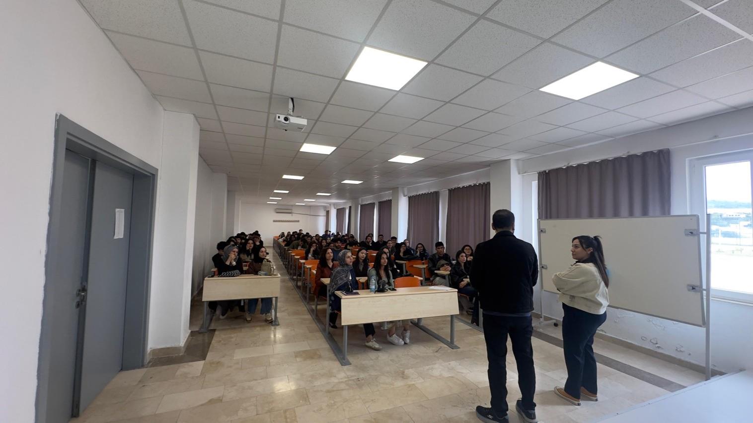 Ben Mezunum Bana Sor Etkinliği