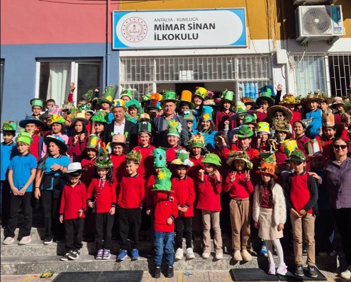 Yeşil Vatan ‘’Bir Çocuk, Bir Fidan, Bir Gelecek’’ Projesi- Doğanın Tacı Şapka Tasarım Defilesi Etkinliği