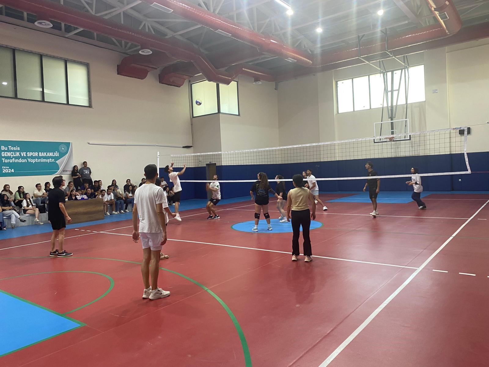 Kumluca Sağlık Bilimleri Fakültesi’nde 19 Mayıs Coşkusu Sporla Yaşandı!