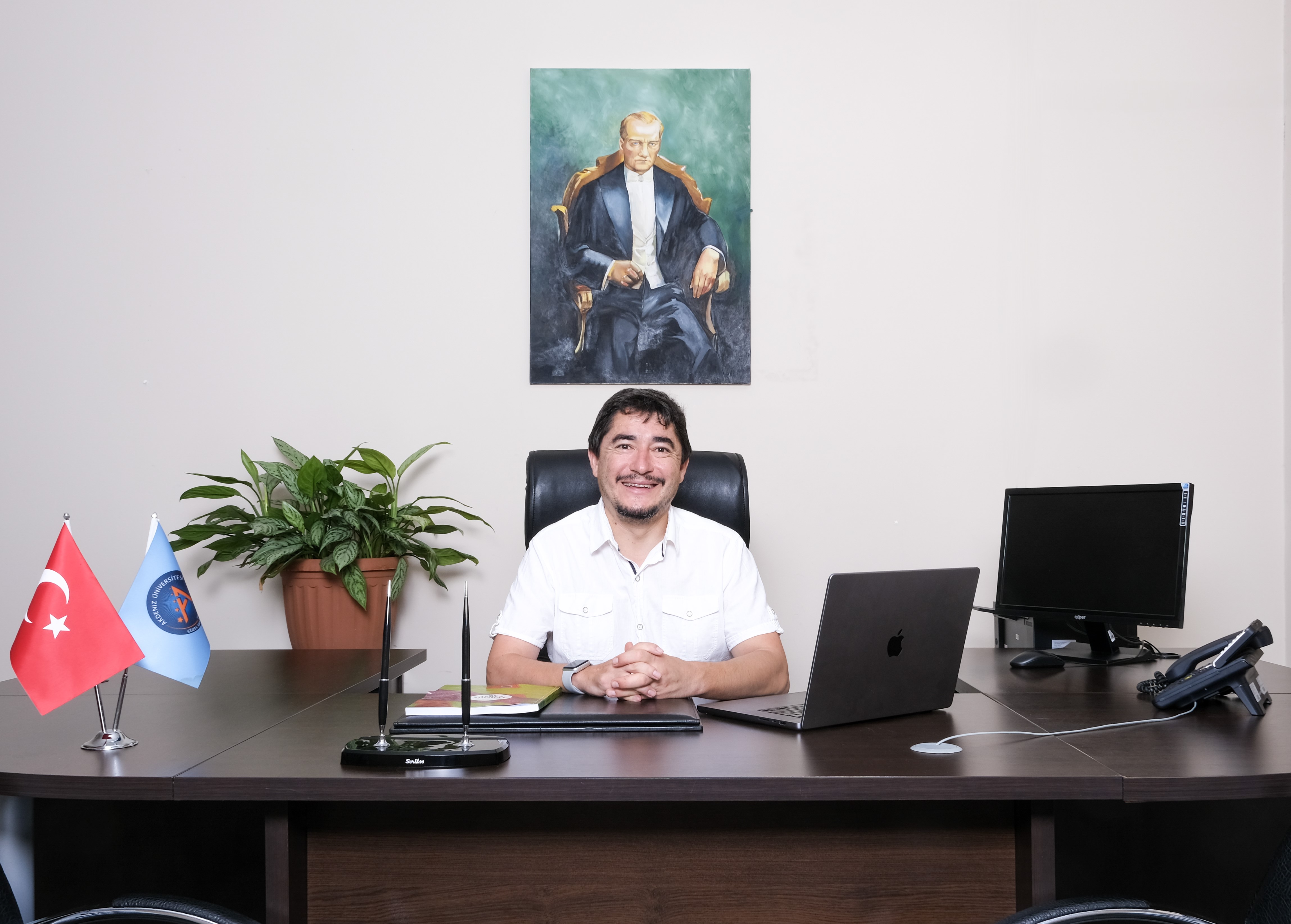 umut hoca DSCF7943 copy.jpg