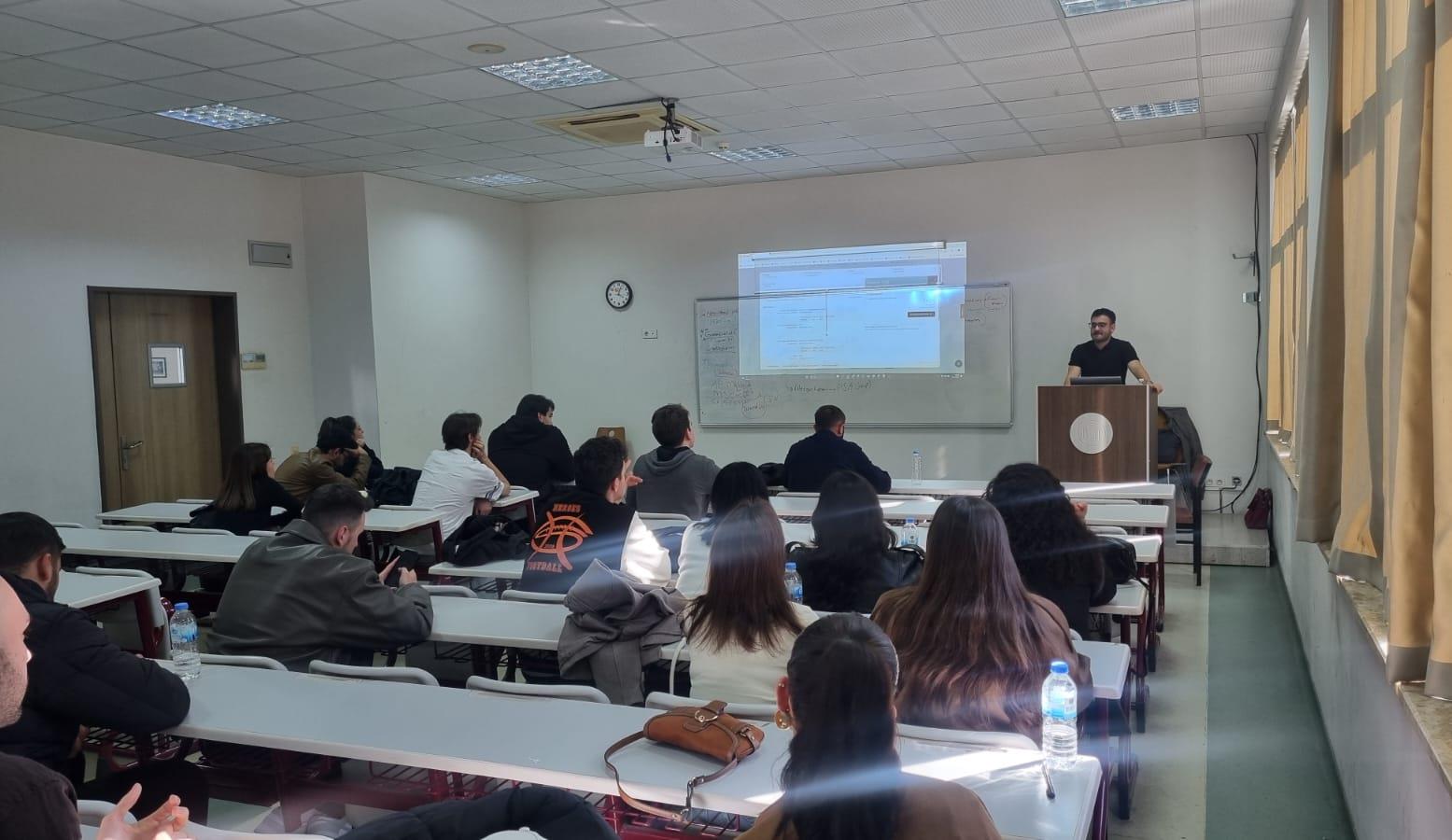 Ben Mezunum Bana Sor 