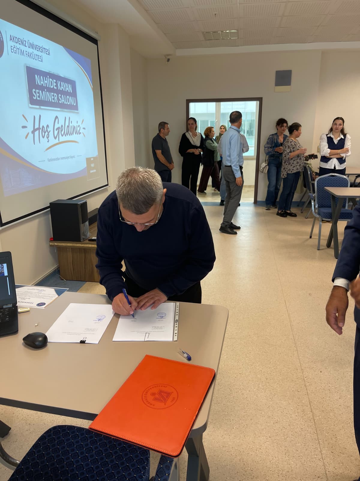 content-slider