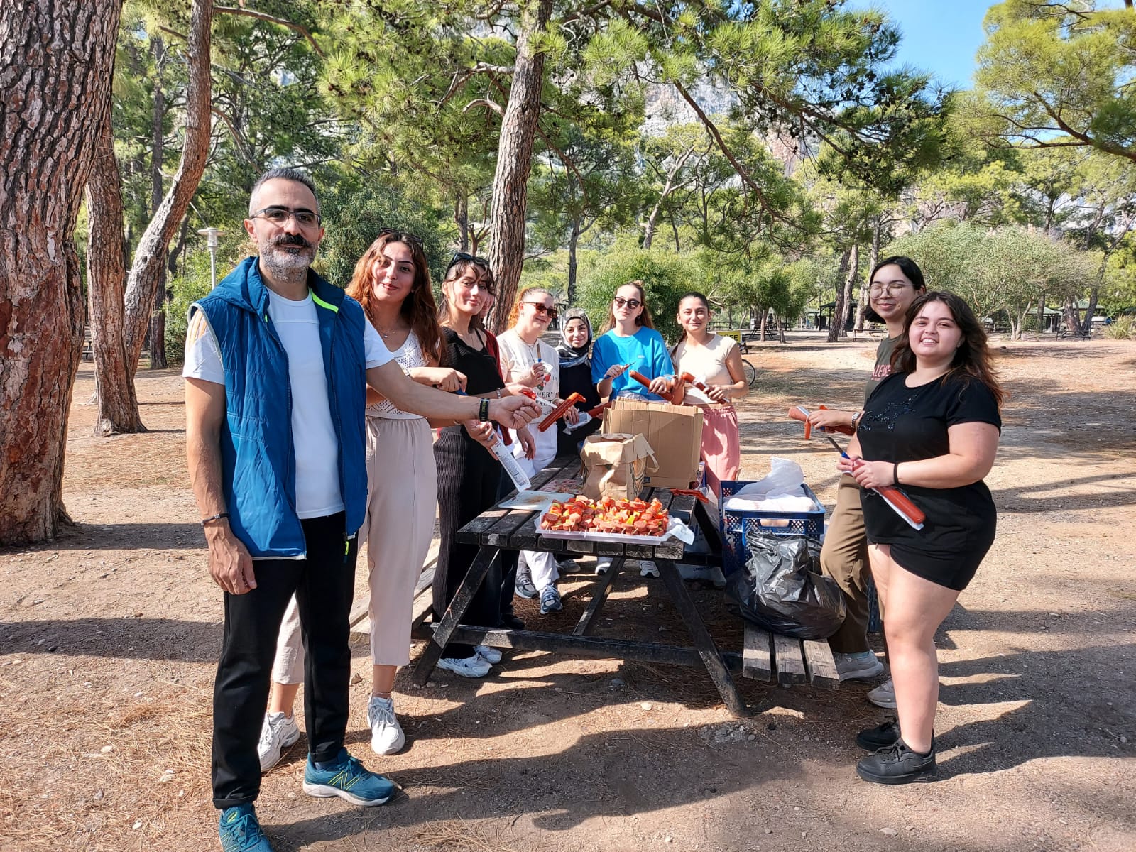 WhatsApp Image 2025-10-21 at 09.21.27.jpeg