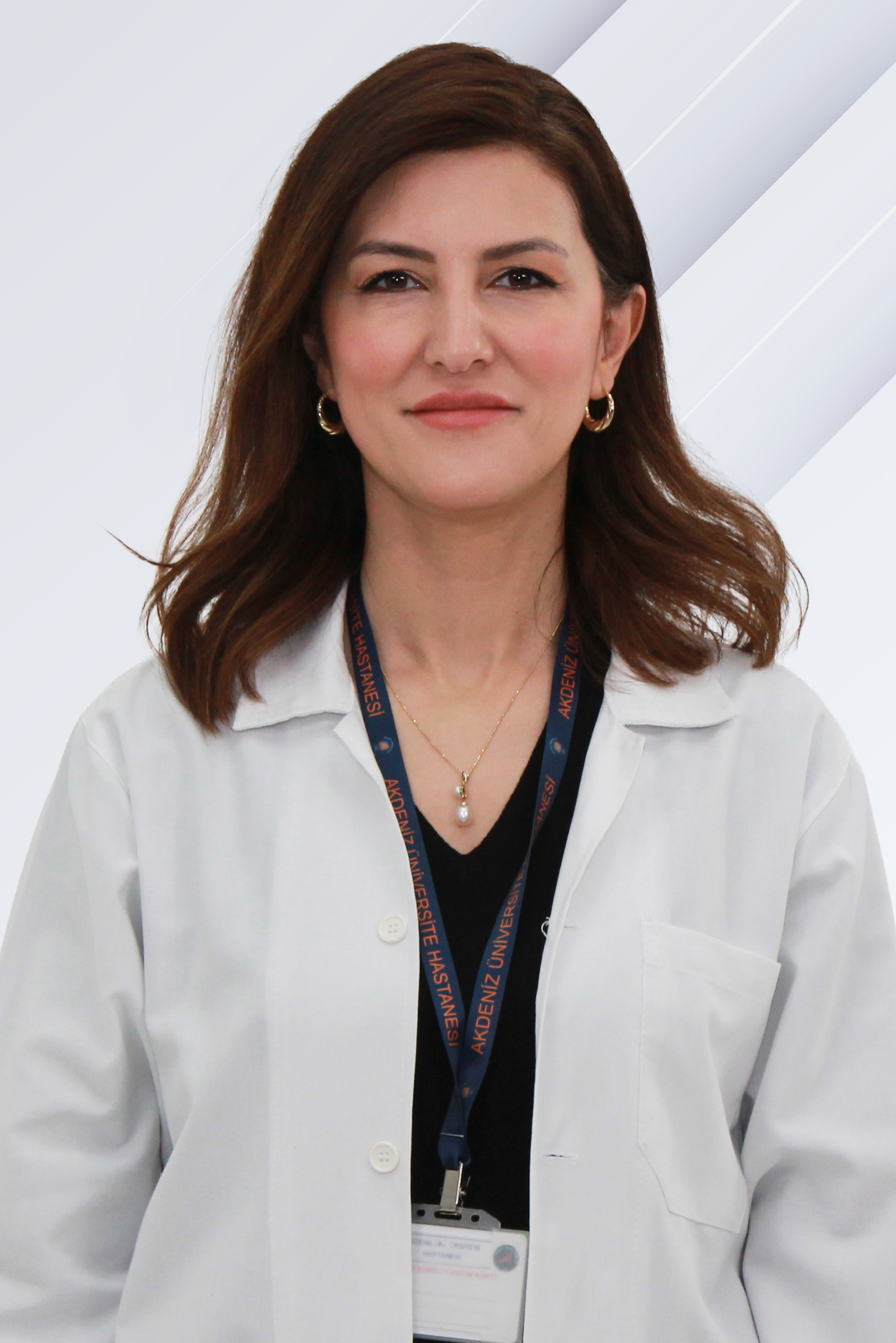 Do&ccedil;. Dr. &Ouml;zge GİZLİ&Ccedil;OBAN.jpg