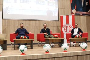 Antalyaspor Gençlerle Bir Araya Geldi,.jpeg