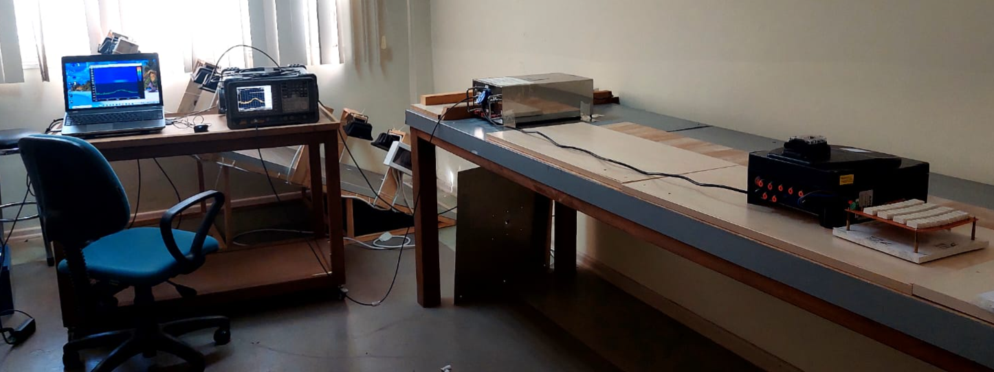 <p>Conducted Emission Test Setup</p>