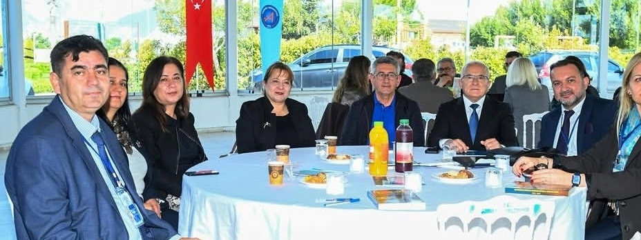 https://webis.akdeniz.edu.tr/uploads/1283/slider/cf5c93bf-4c73-43c1-8cfd-fbc162950ac4.png