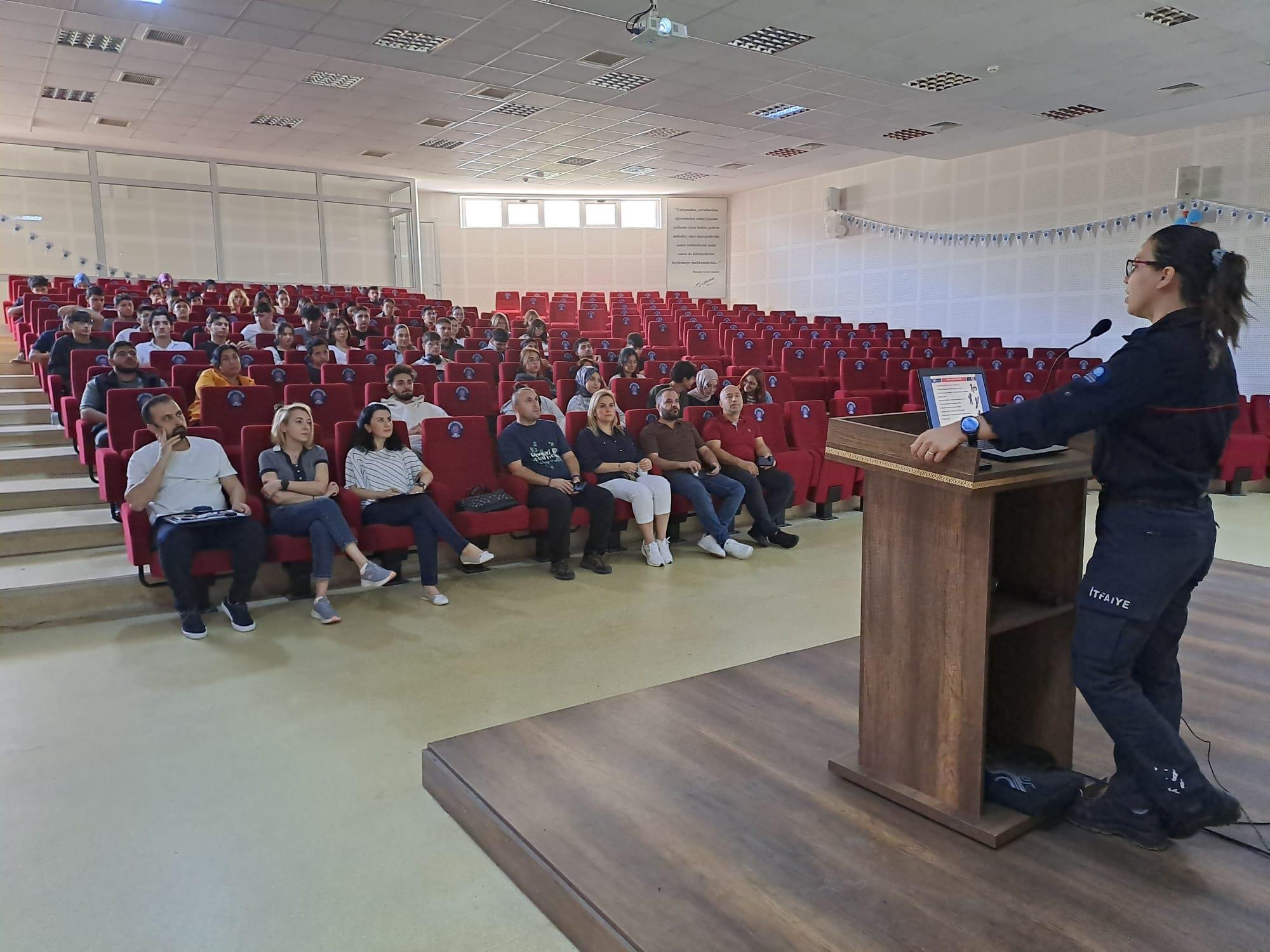 Göynük Mutfak Sanatları MYO’da Temel Yangın Eğitimi Gerçekleştirildi